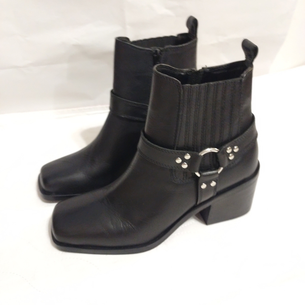 Black Leather Steven Madden Ankle Boots Well Block Heel Square Toe Booties 9M